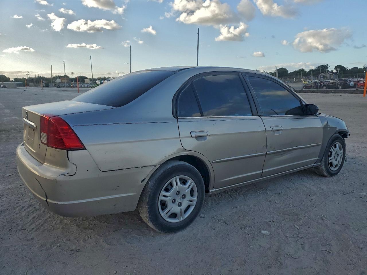 2002 HONDA CIVIC LX photo 3