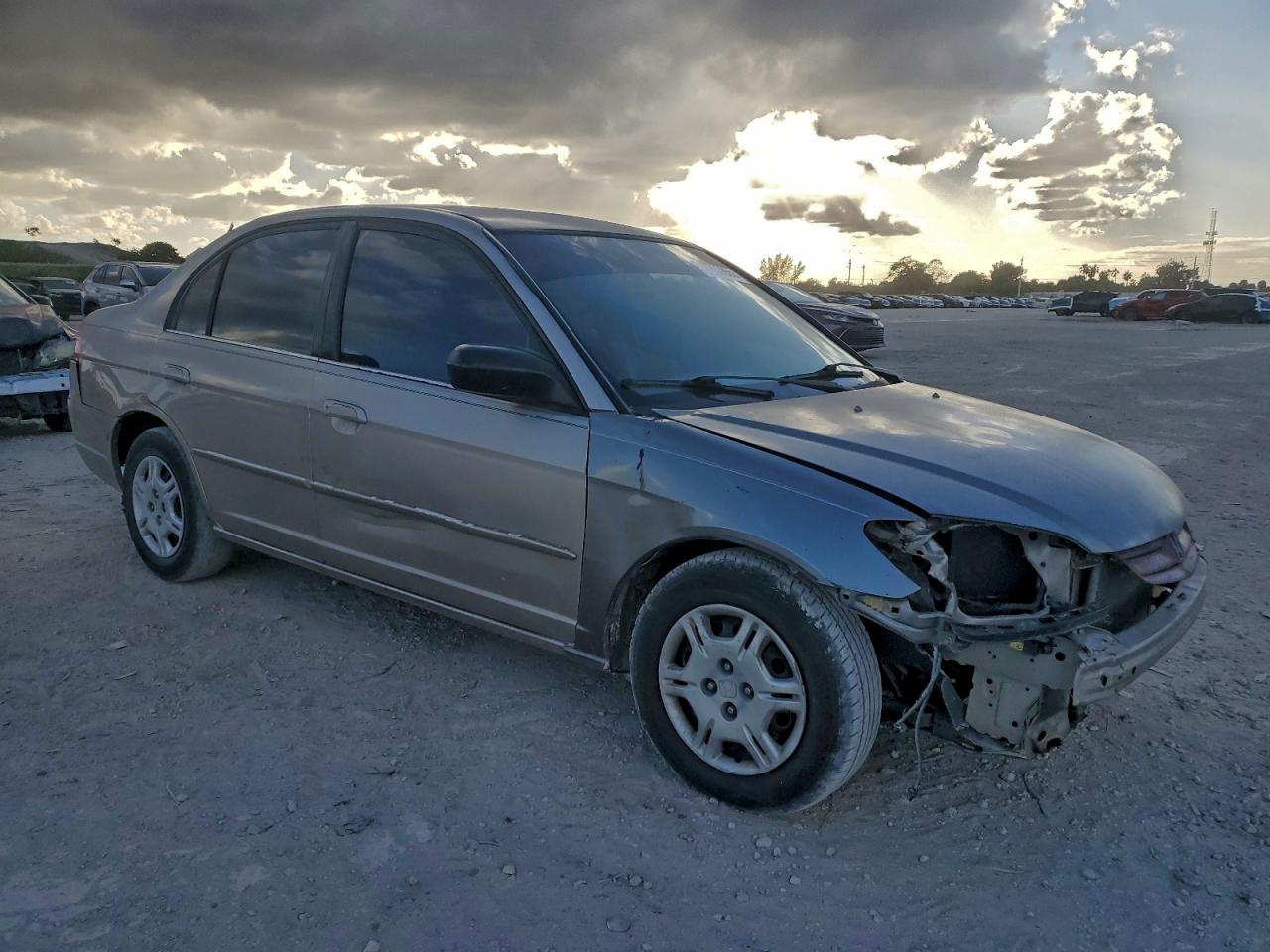 2002 HONDA CIVIC LX photo 4