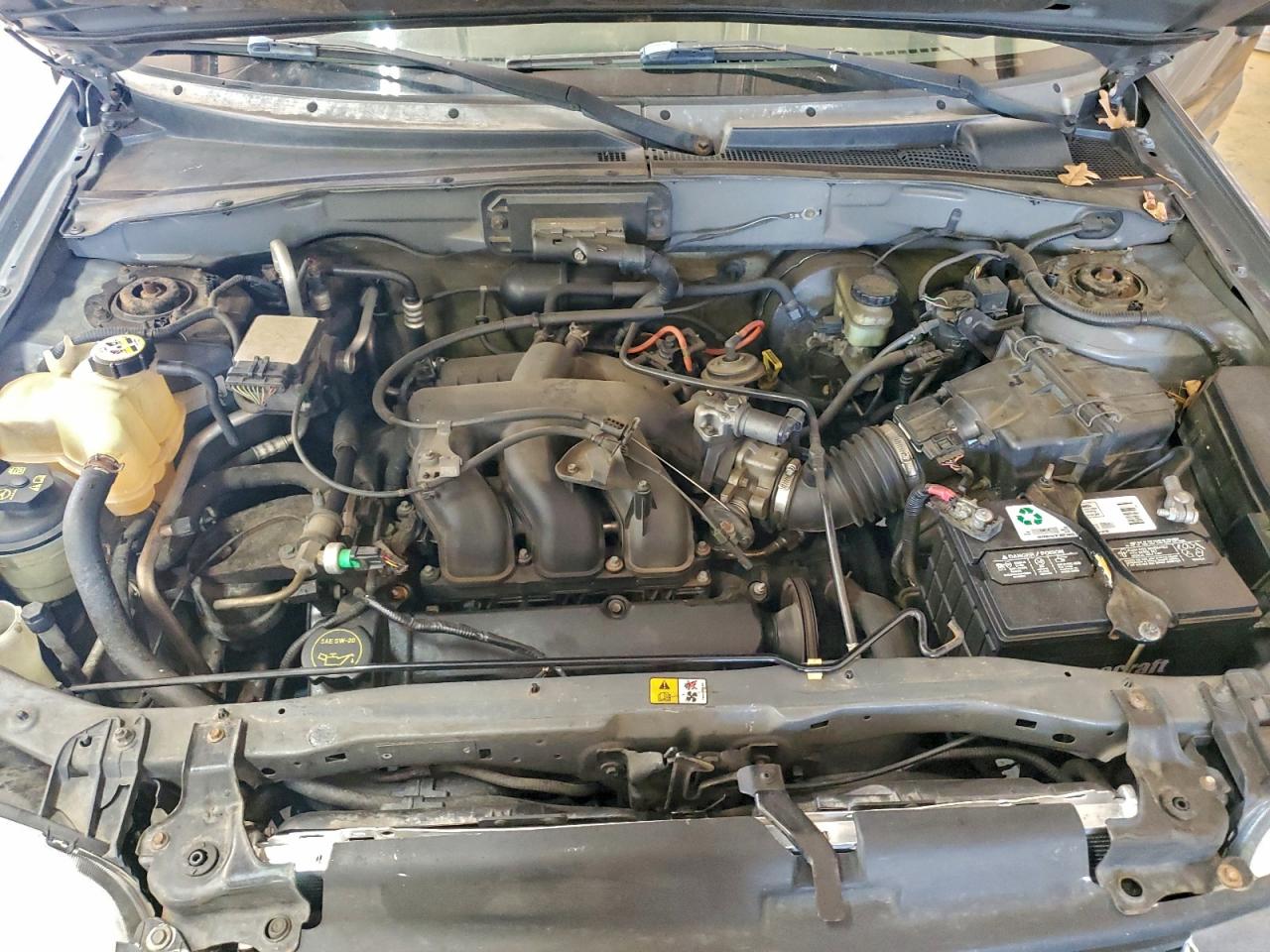2003 FORD ESCAPE XLT photo 12