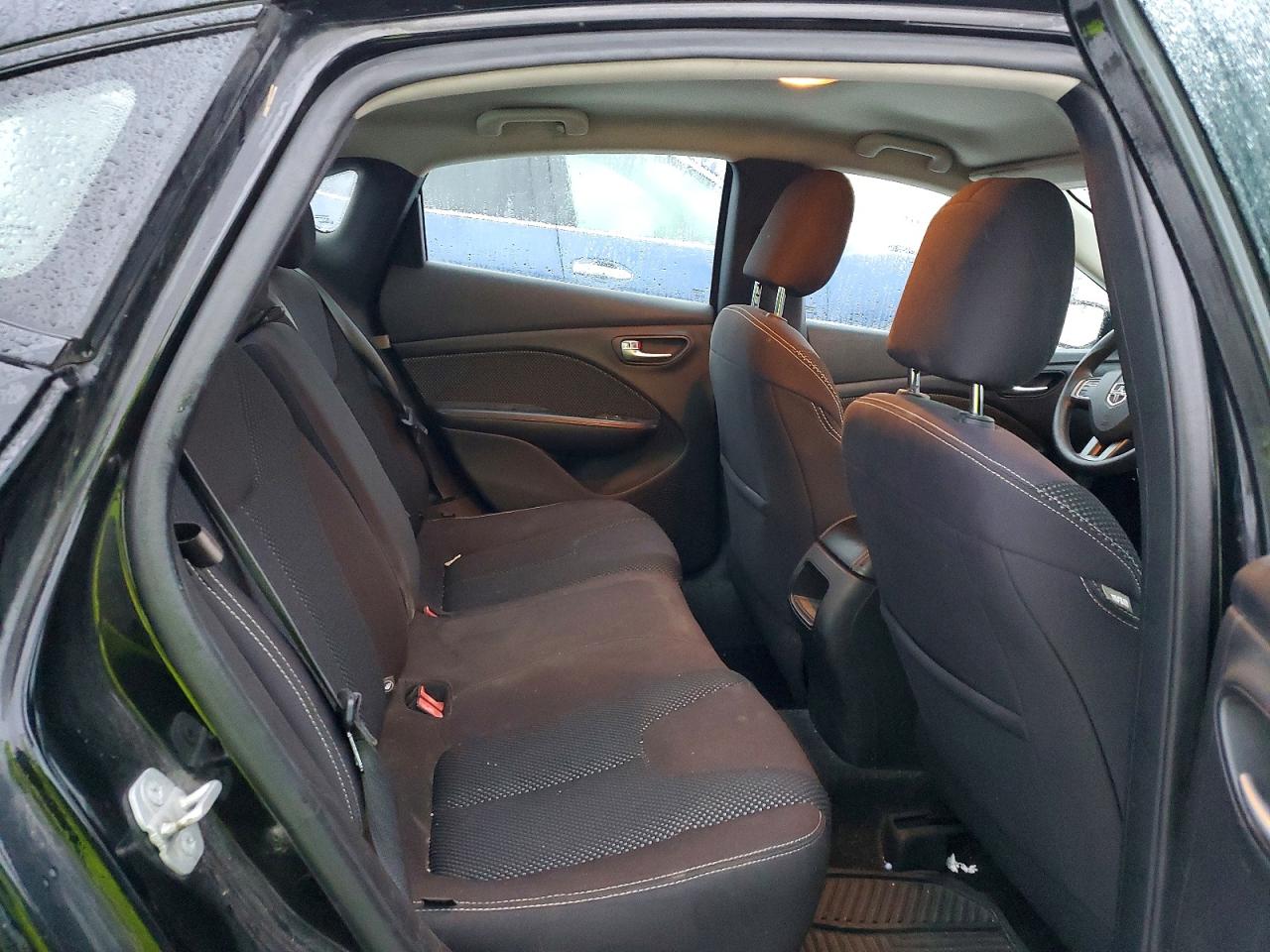 2015 DODGE DART SXT photo 10