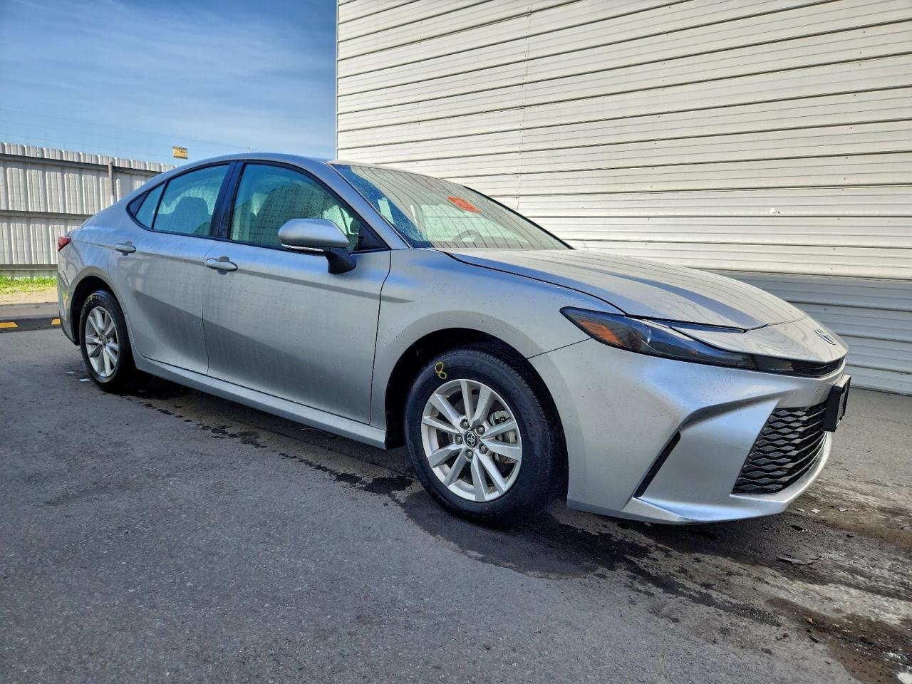 2025 TOYOTA CAMRY XSE photo 4