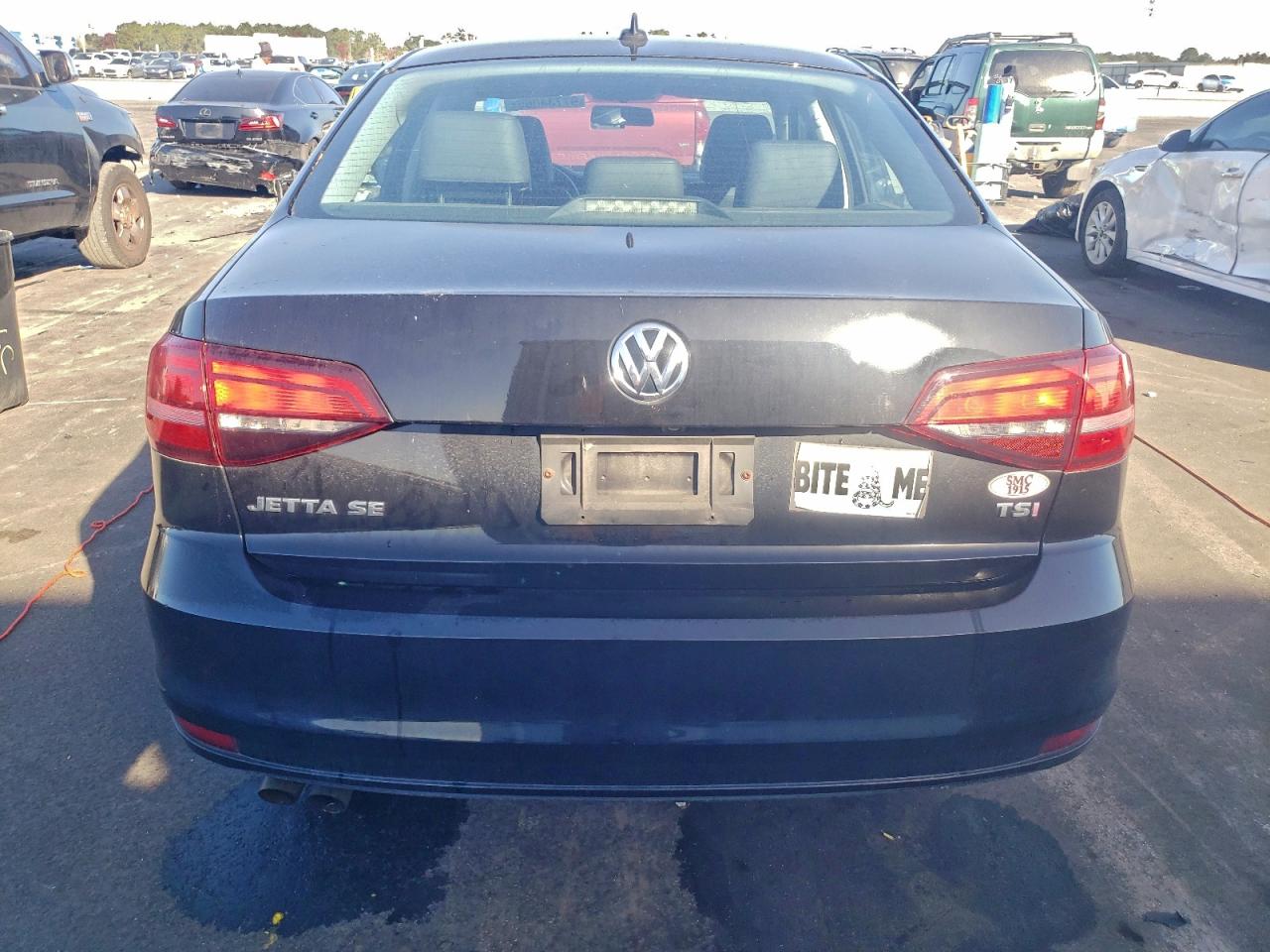 2017 VOLKSWAGEN JETTA SE photo 6