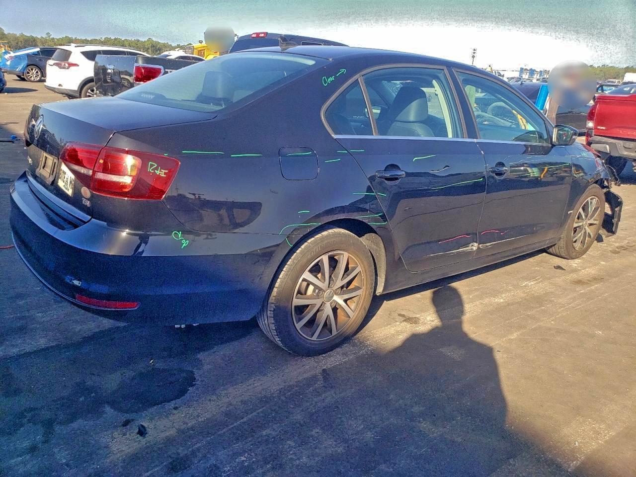 2017 VOLKSWAGEN JETTA SE photo 3
