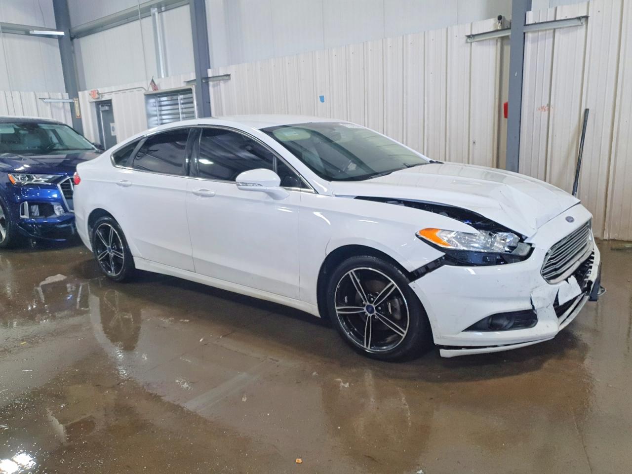 2013 FORD FUSION SE photo 4