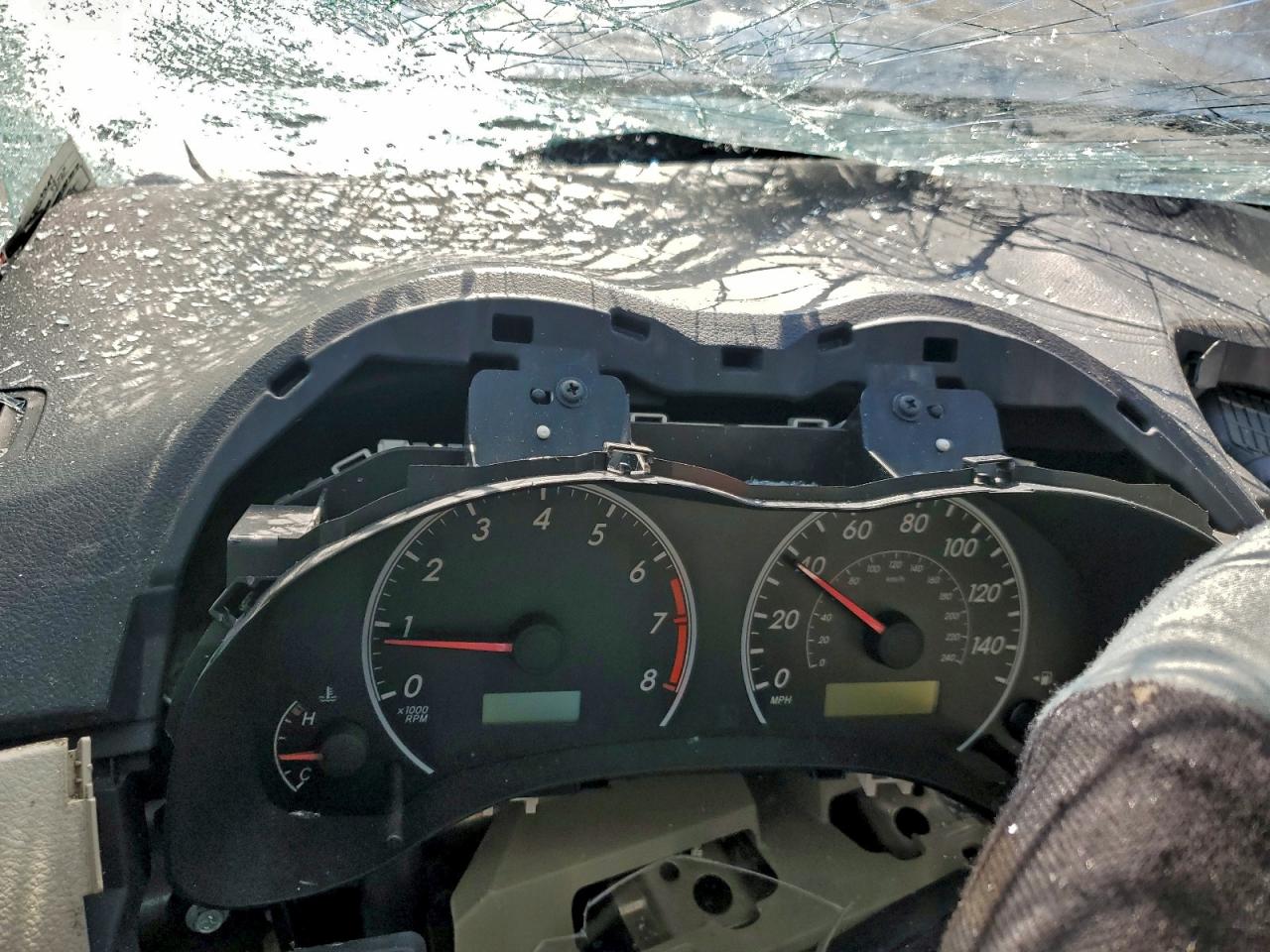 2011 TOYOTA COROLLA BASE photo 9