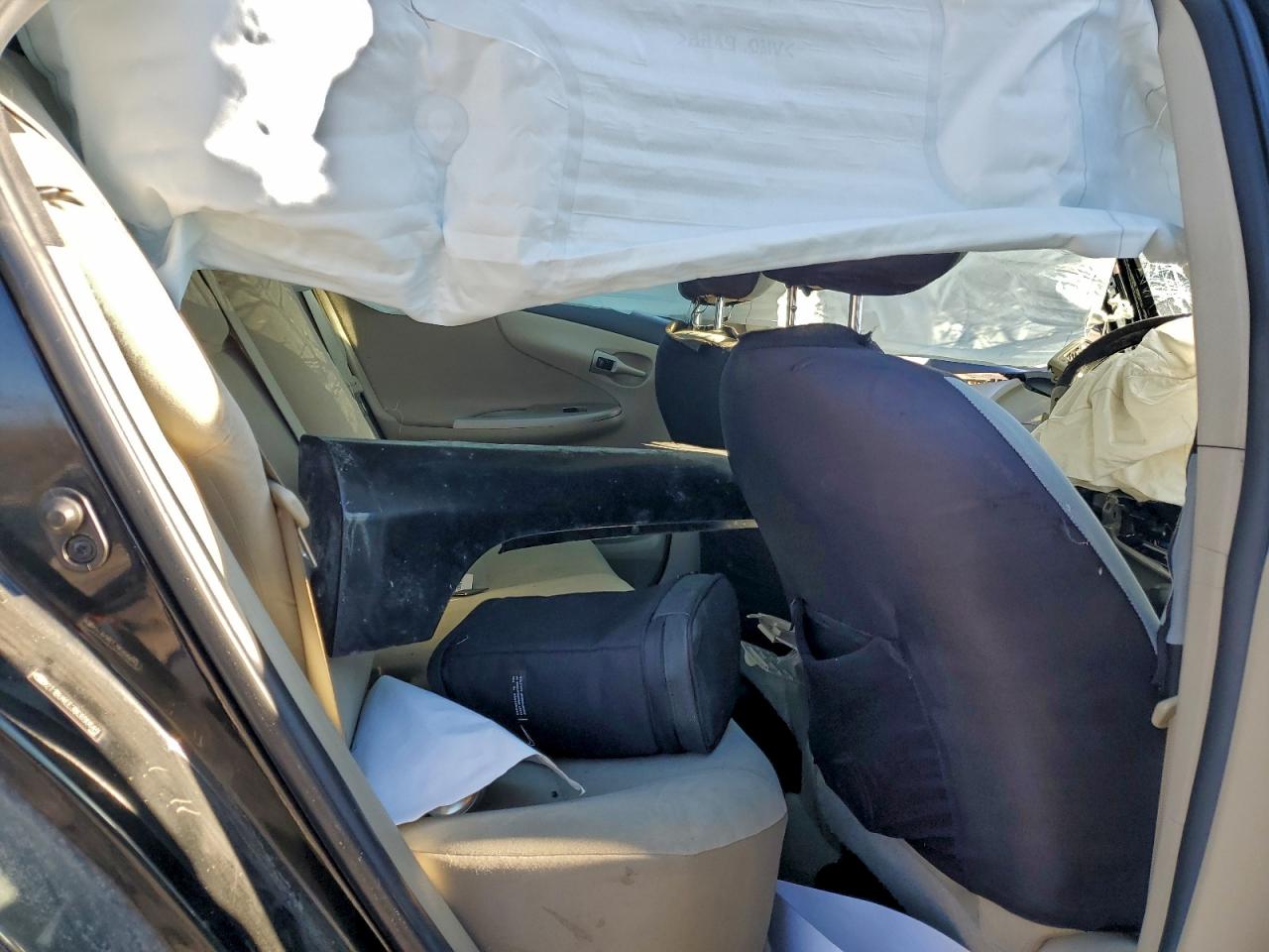 2011 TOYOTA COROLLA BASE photo 10