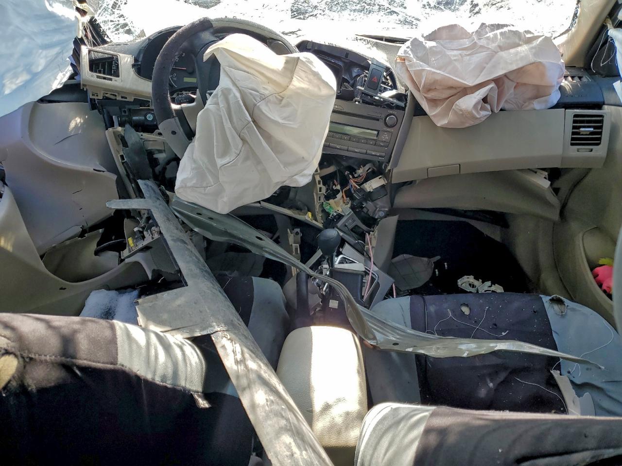 2011 TOYOTA COROLLA BASE photo 8