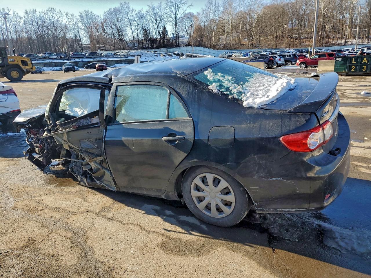 2011 TOYOTA COROLLA BASE photo 2