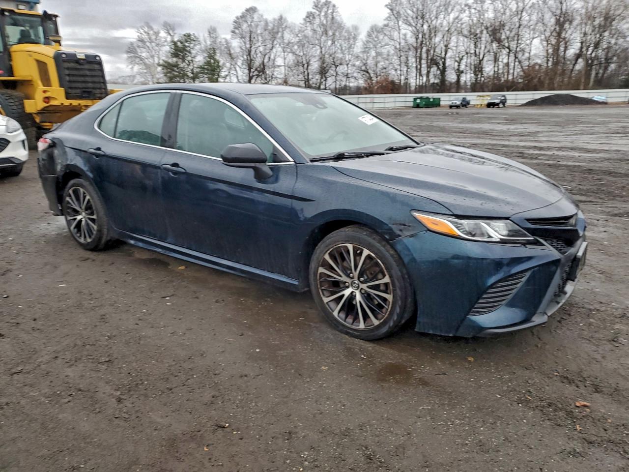 2019 TOYOTA CAMRY L photo 4