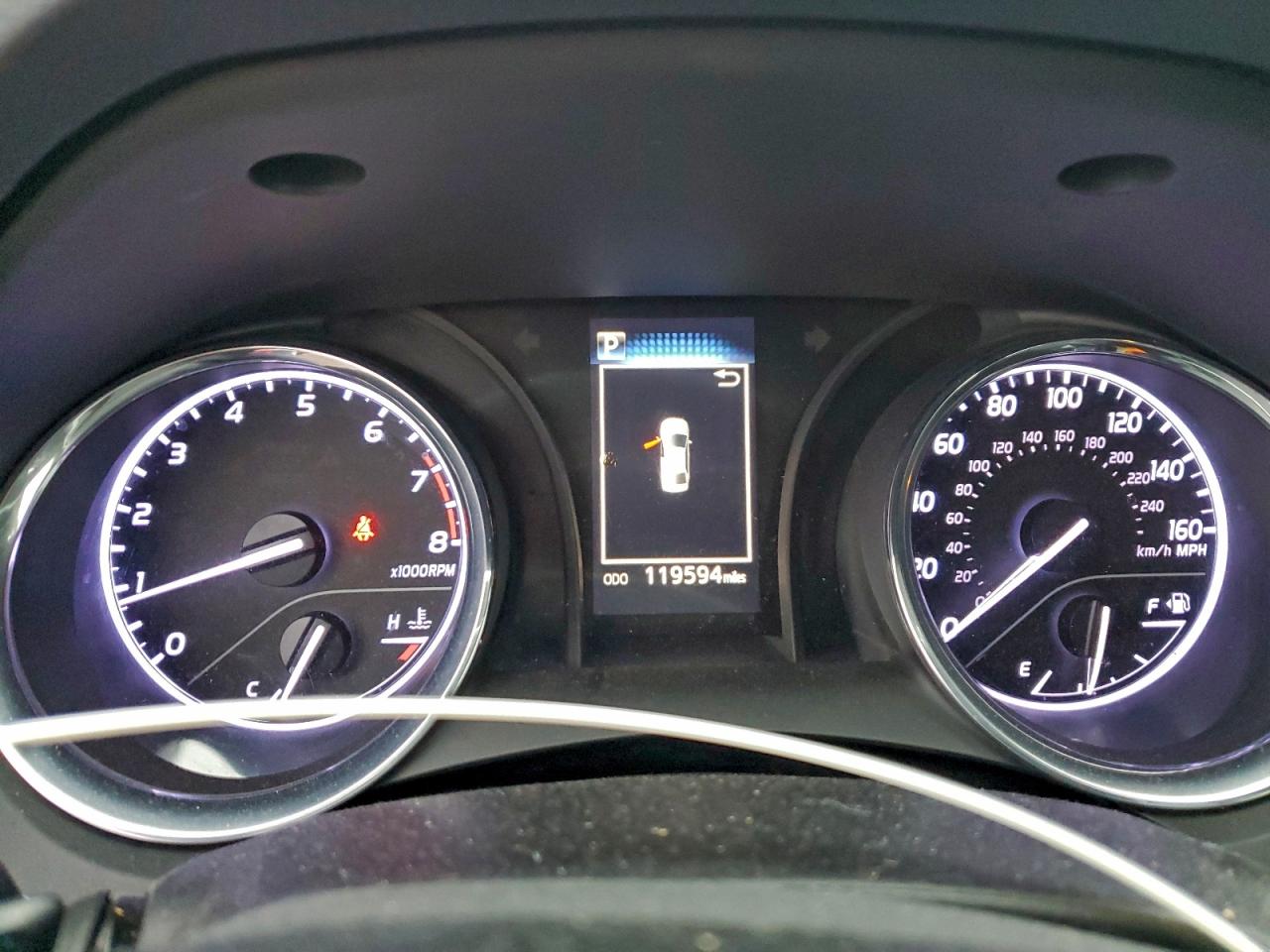 2019 TOYOTA CAMRY L photo 9