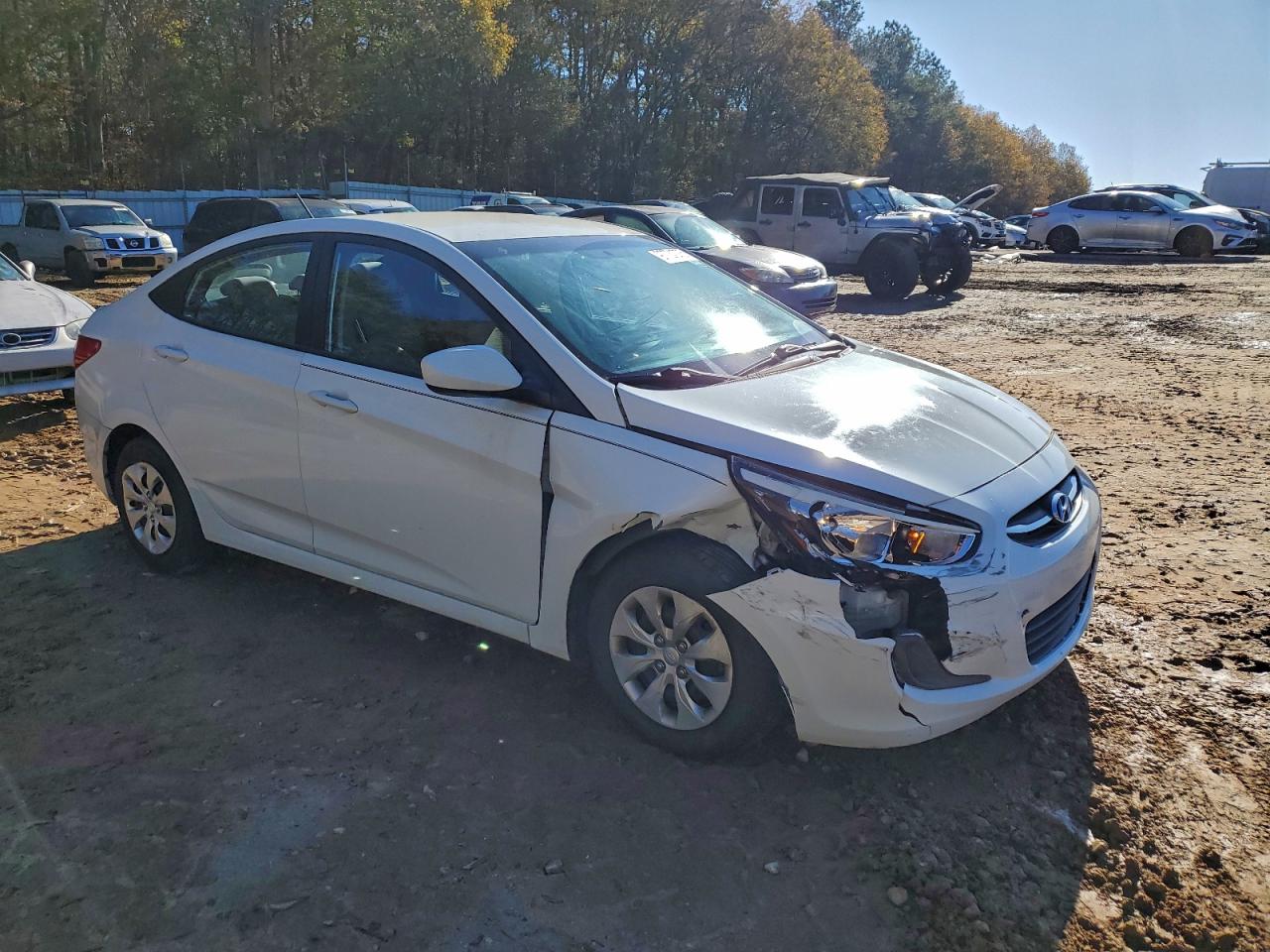 2016 HYUNDAI ACCENT SE photo 4