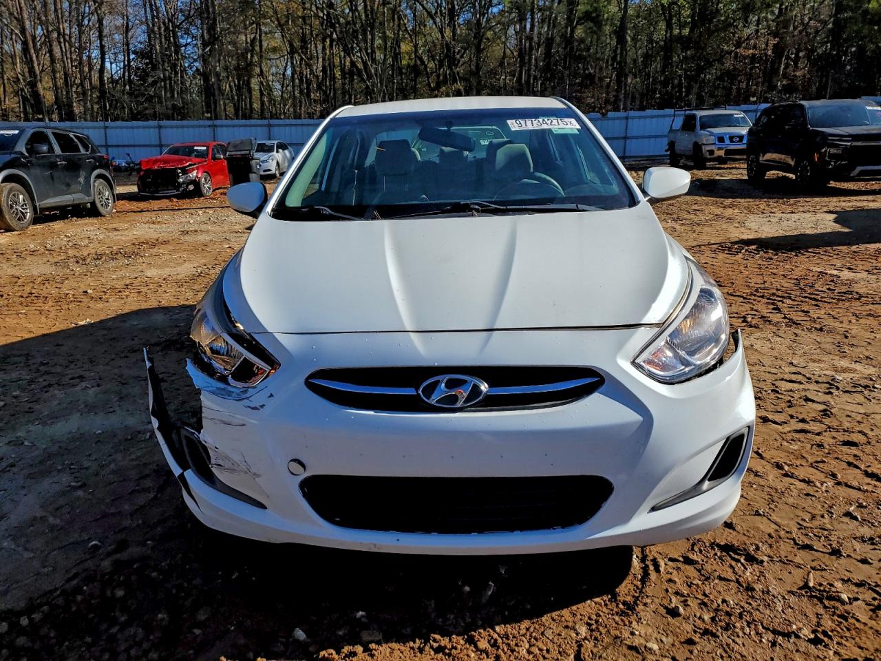 2016 HYUNDAI ACCENT SE photo 5