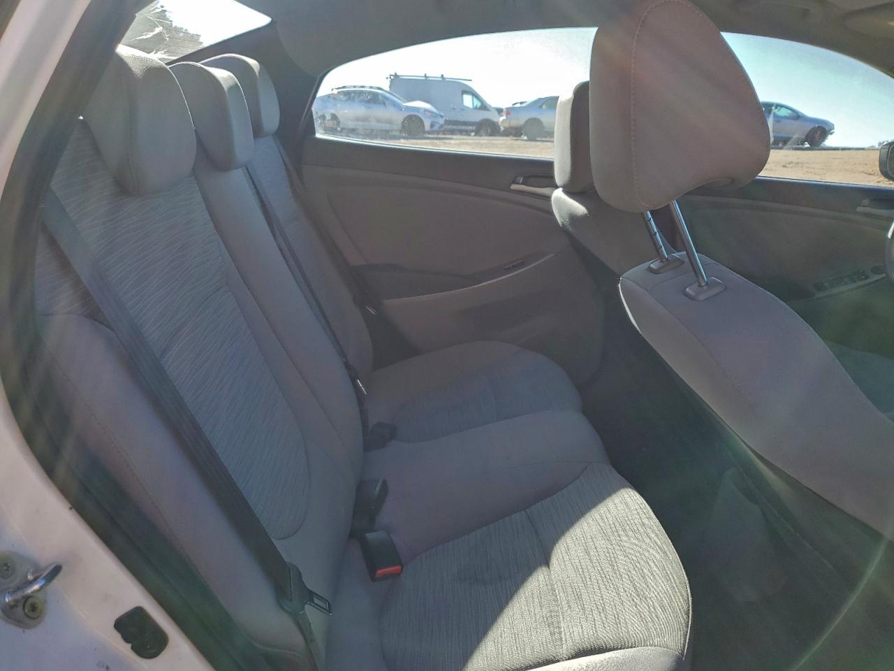 2016 HYUNDAI ACCENT SE photo 10