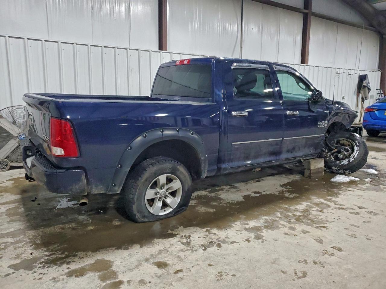 2017 RAM 1500 ST photo 3