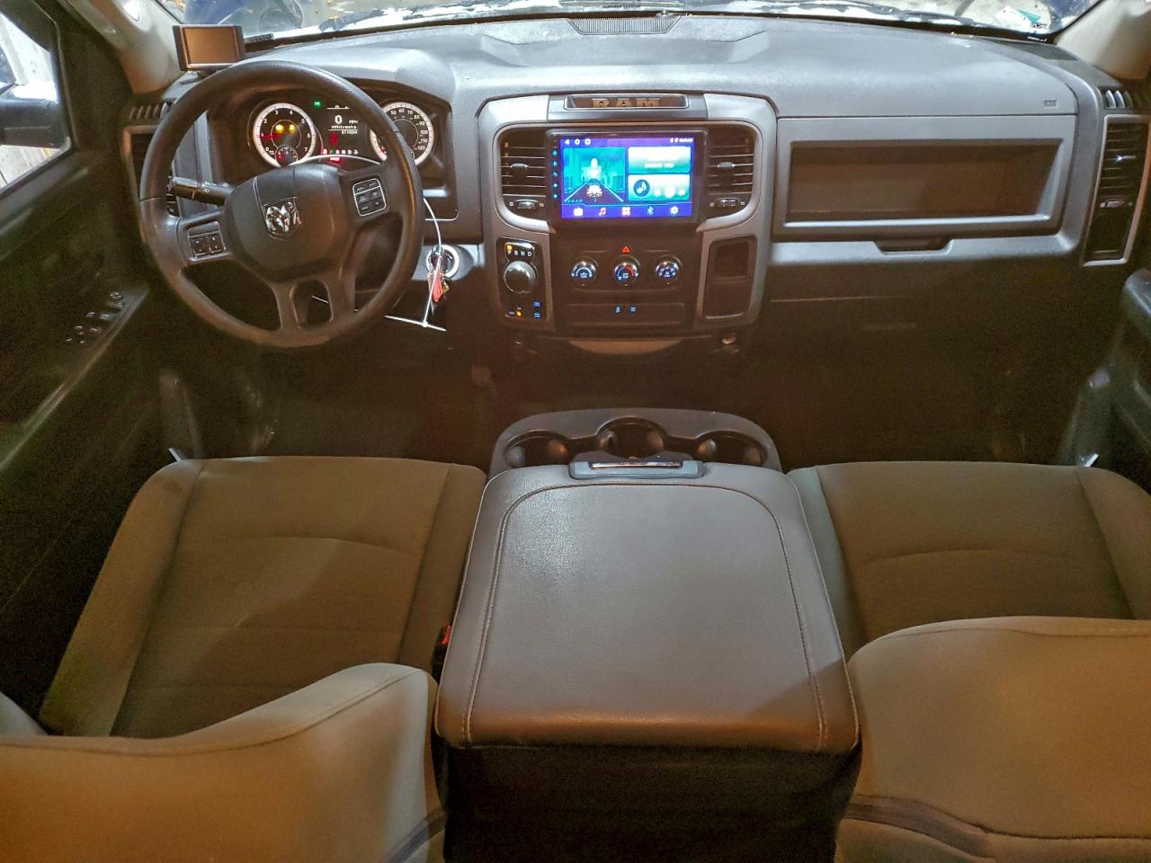2017 RAM 1500 ST photo 8
