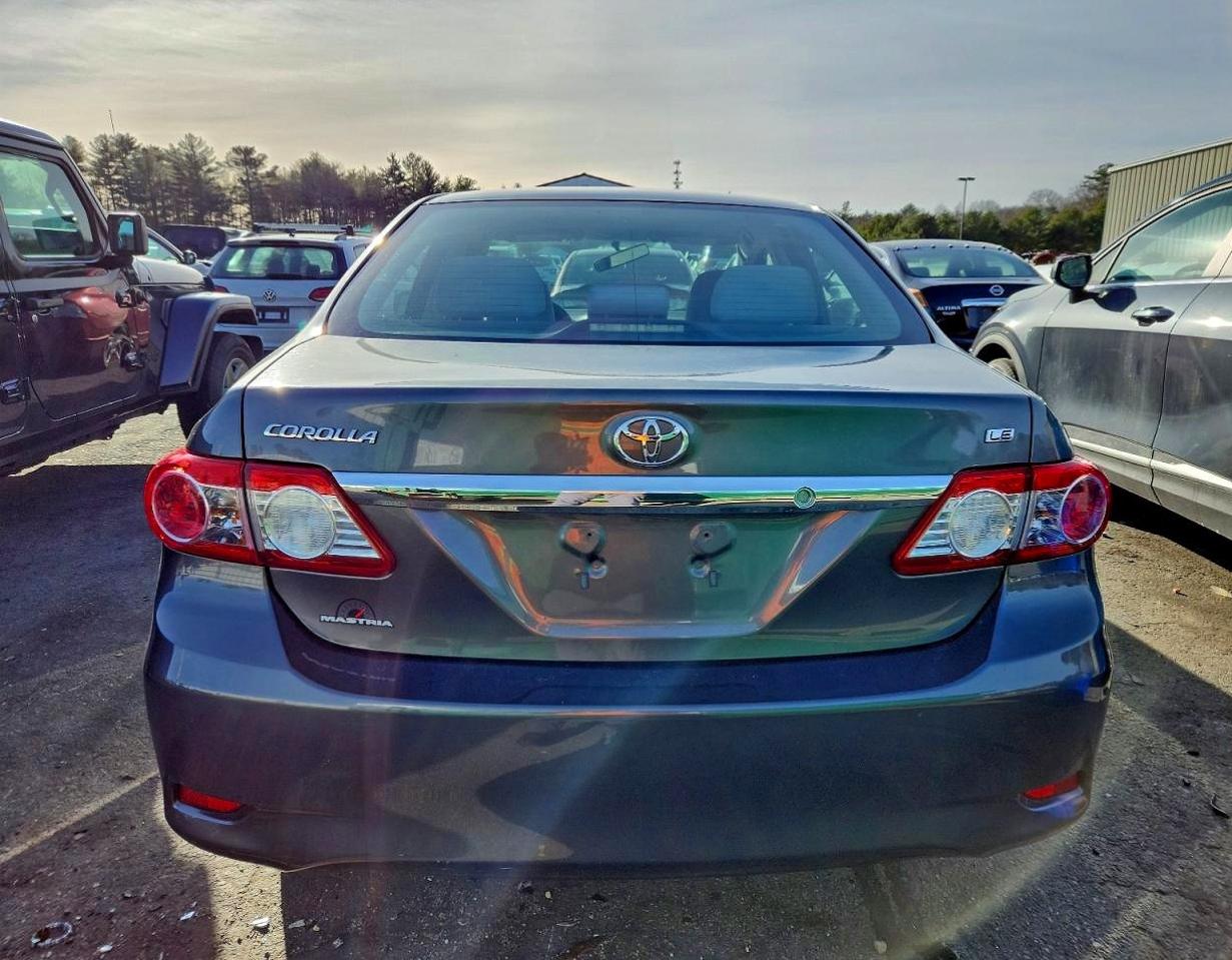 2011 TOYOTA COROLLA BASE photo 11