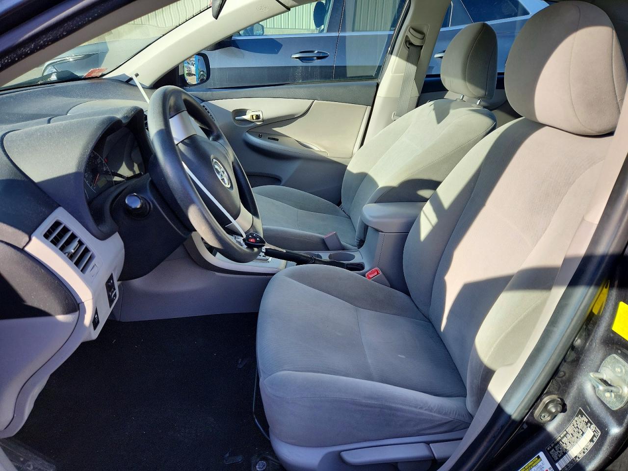 2011 TOYOTA COROLLA BASE photo 13