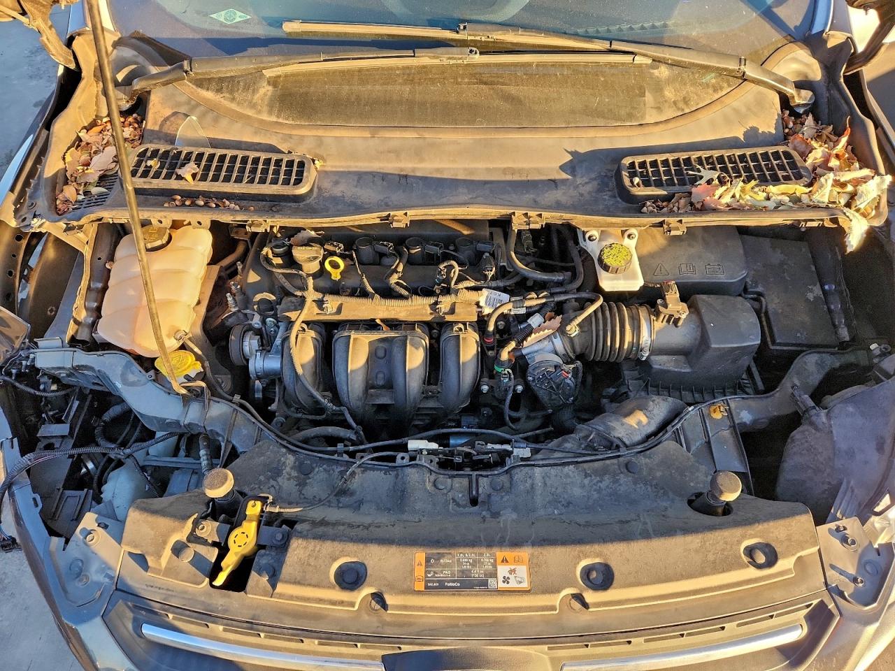 2015 FORD ESCAPE SE photo 31