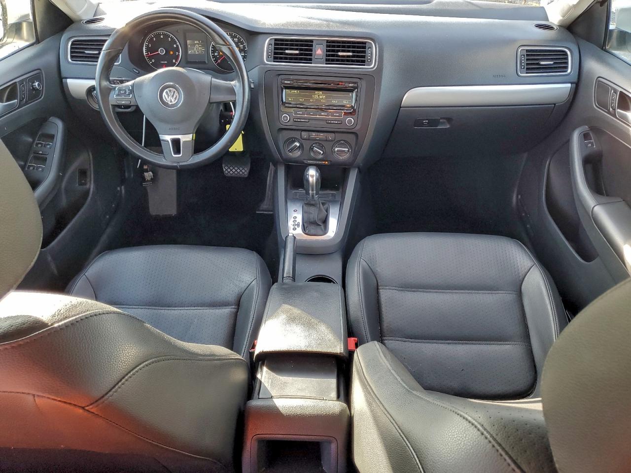 2014 VOLKSWAGEN JETTA SE photo 15