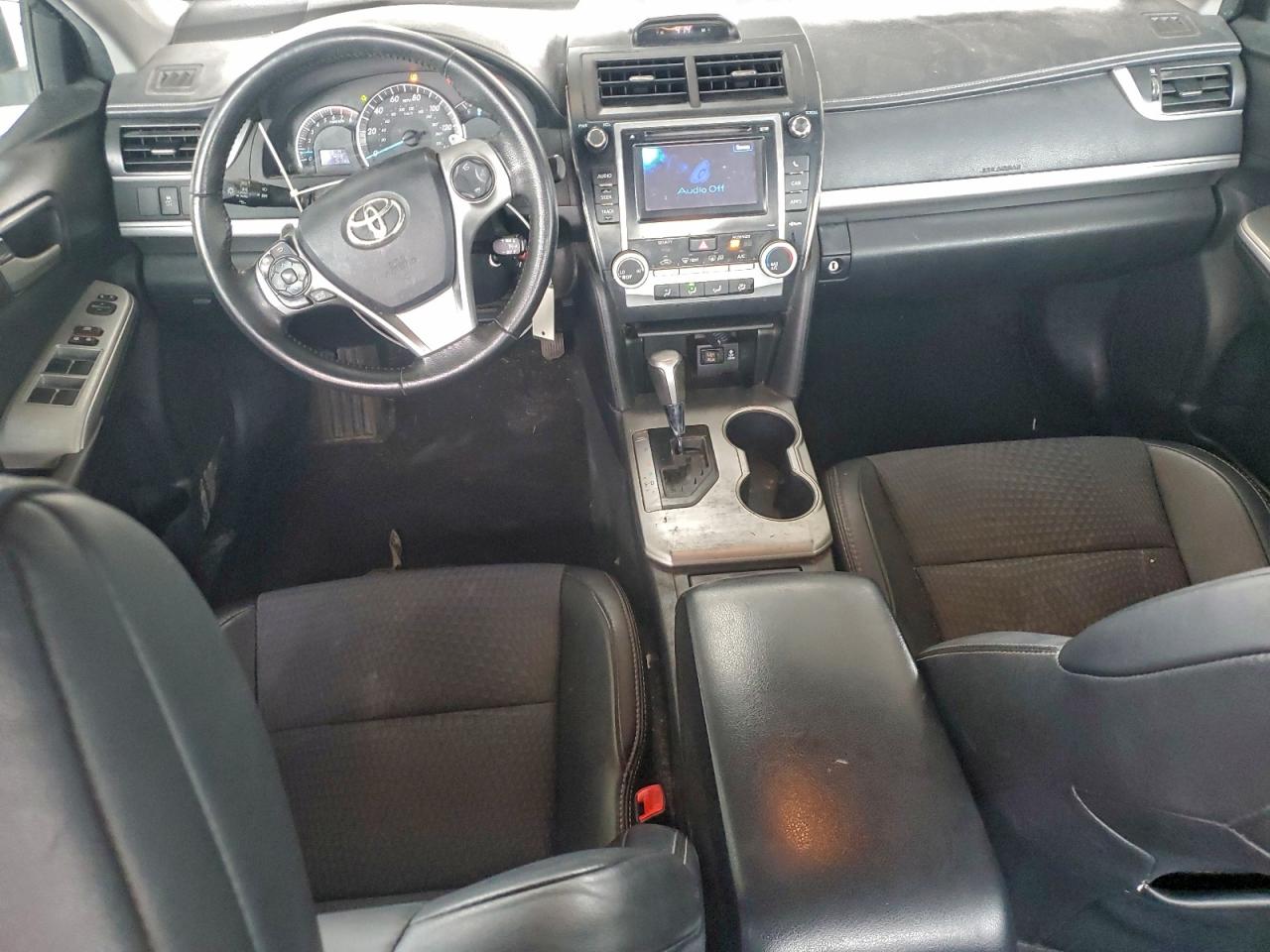 2013 TOYOTA CAMRY L photo 8