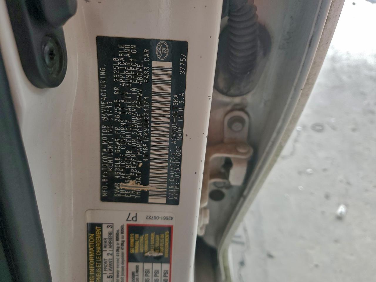2013 TOYOTA CAMRY L photo 12