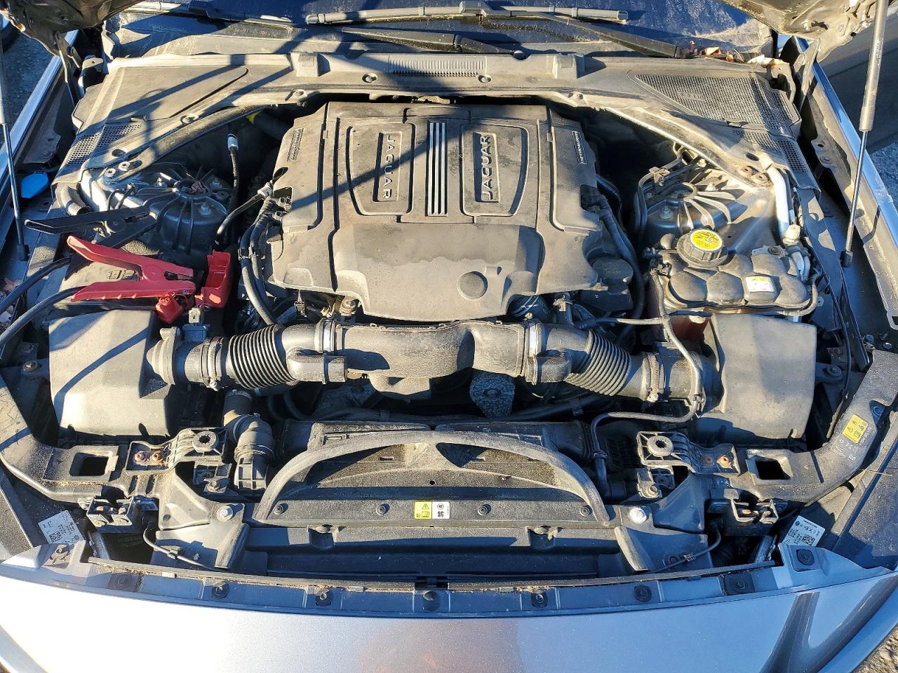 2017 JAGUAR XE PRESTIGE photo 11