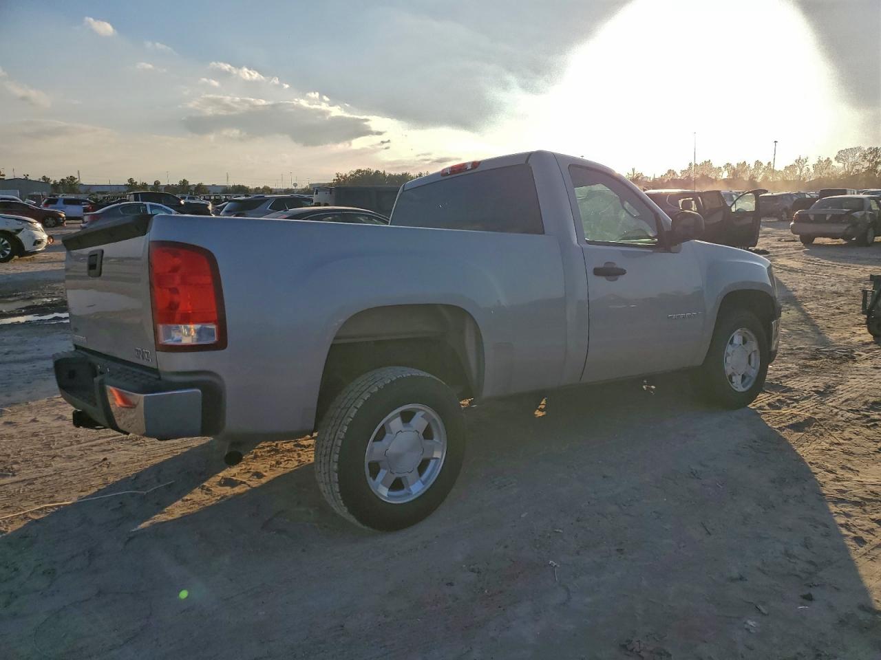 2008 GMC SIERRA C1500 photo 3