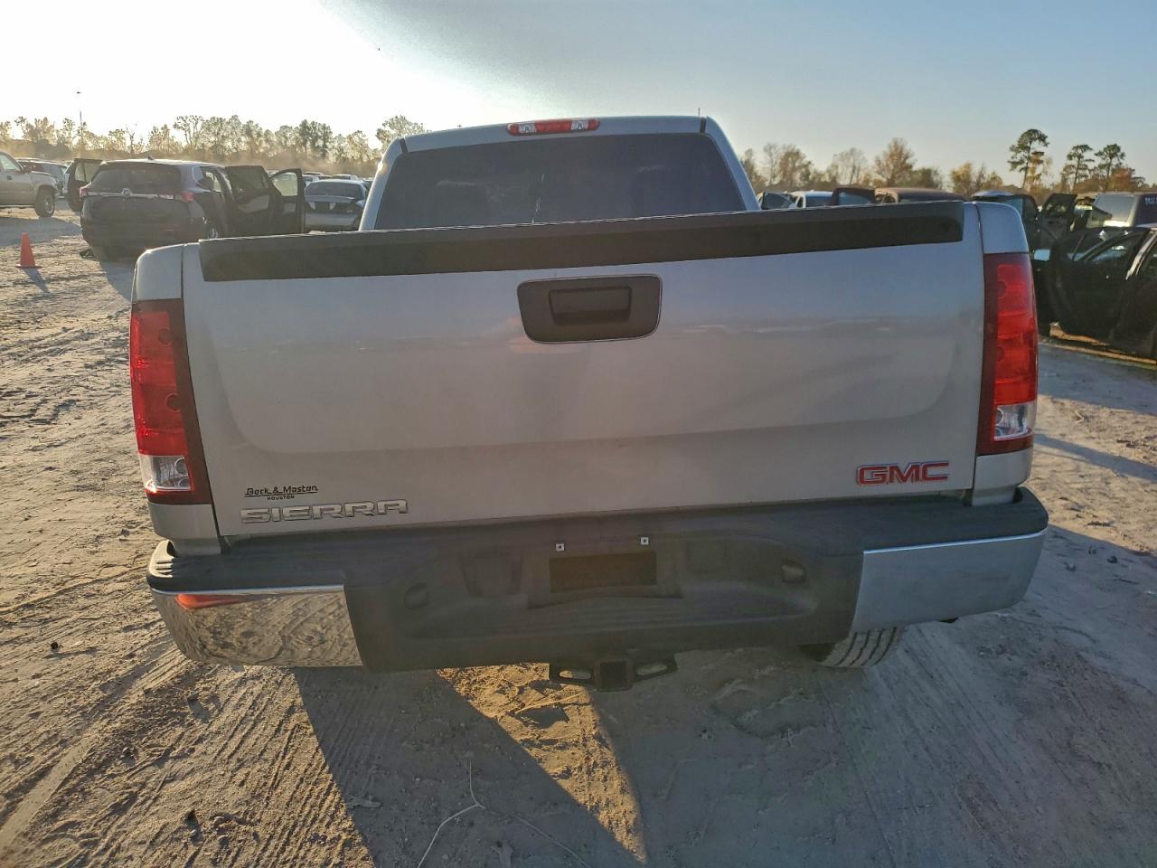2008 GMC SIERRA C1500 photo 6