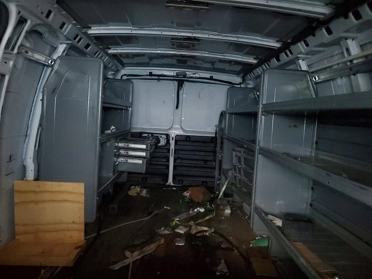 2019 GMC SAVANA G3500 photo 28
