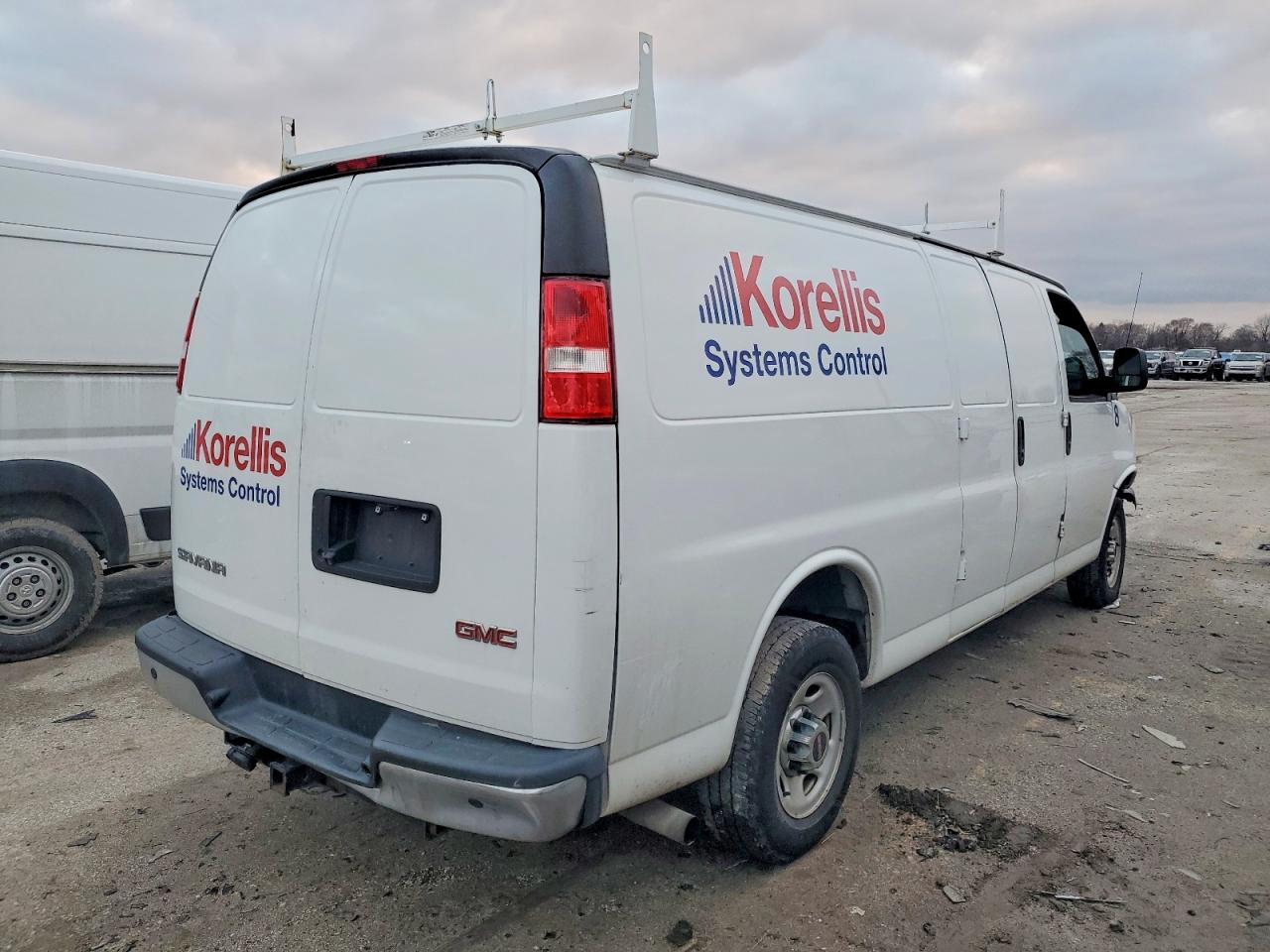 2019 GMC SAVANA G3500 photo 7