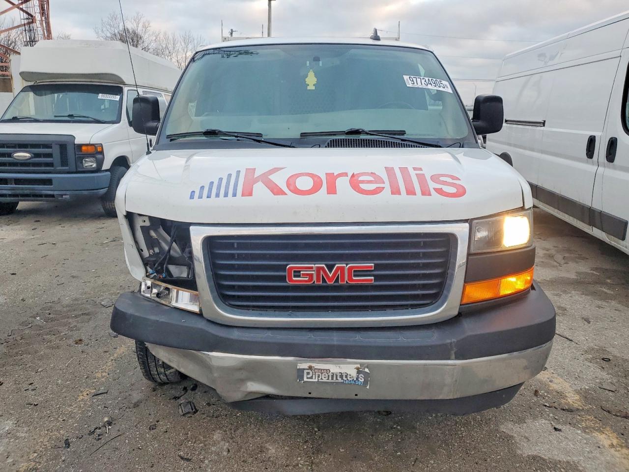 2019 GMC SAVANA G3500 photo 13