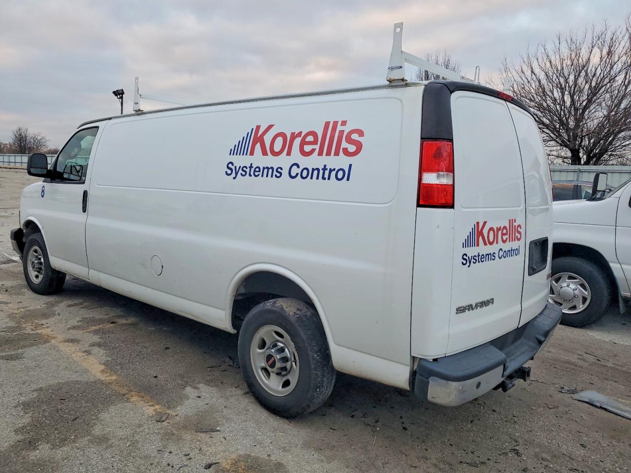 2019 GMC SAVANA G3500 photo 4