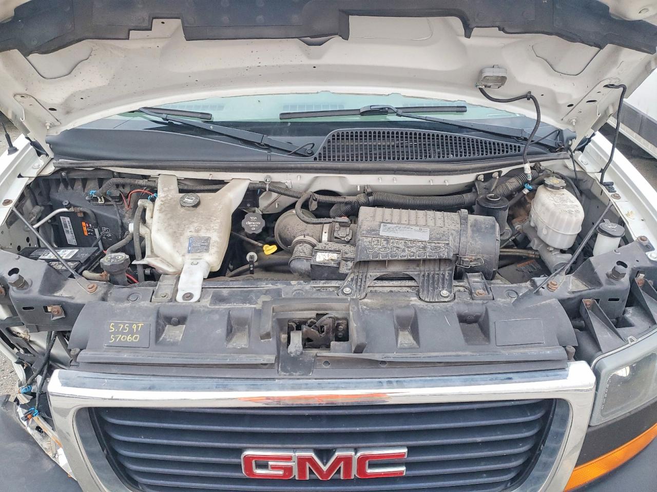 2019 GMC SAVANA G3500 photo 34