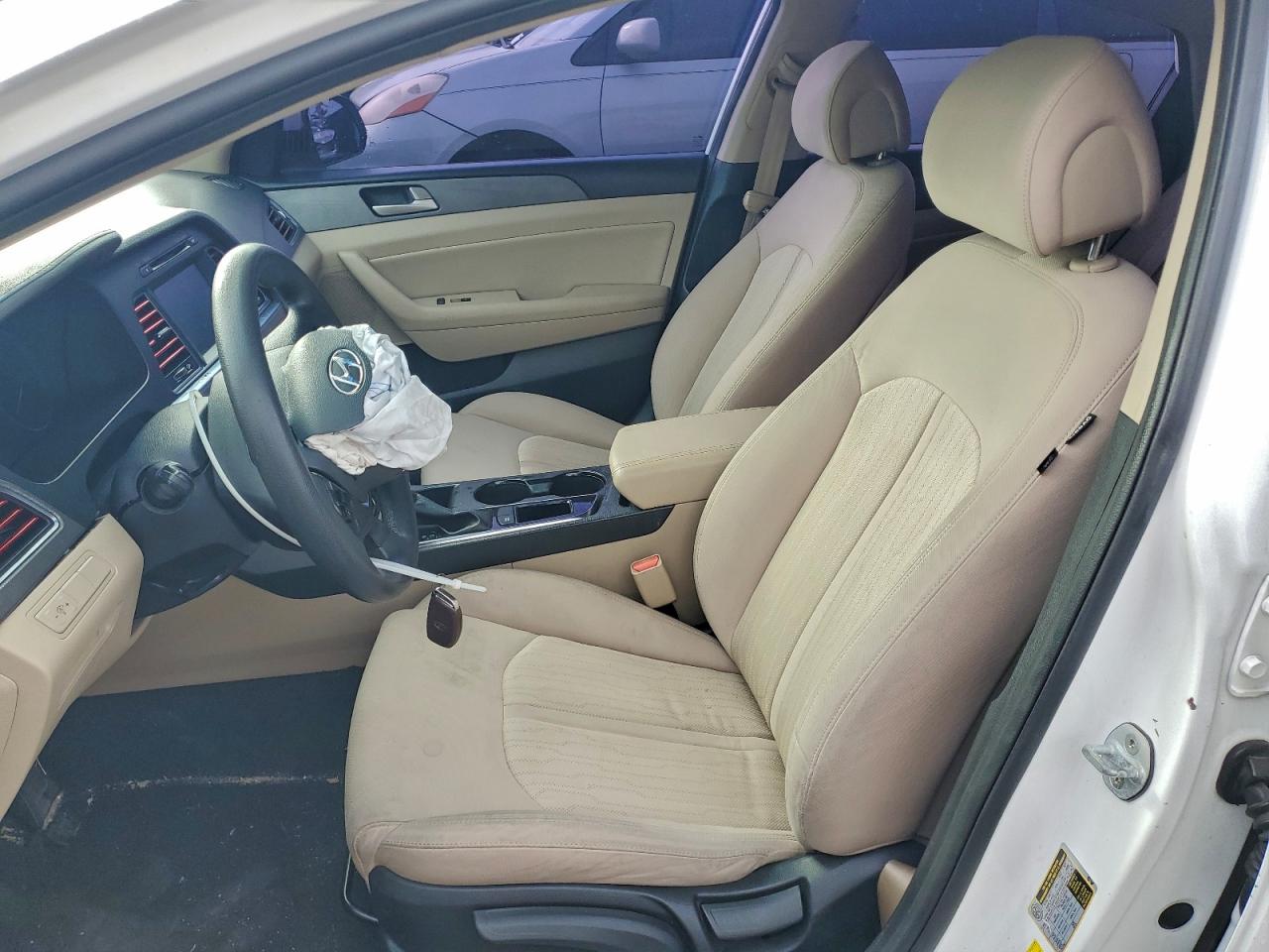 2017 HYUNDAI SONATA HYBRID photo 7