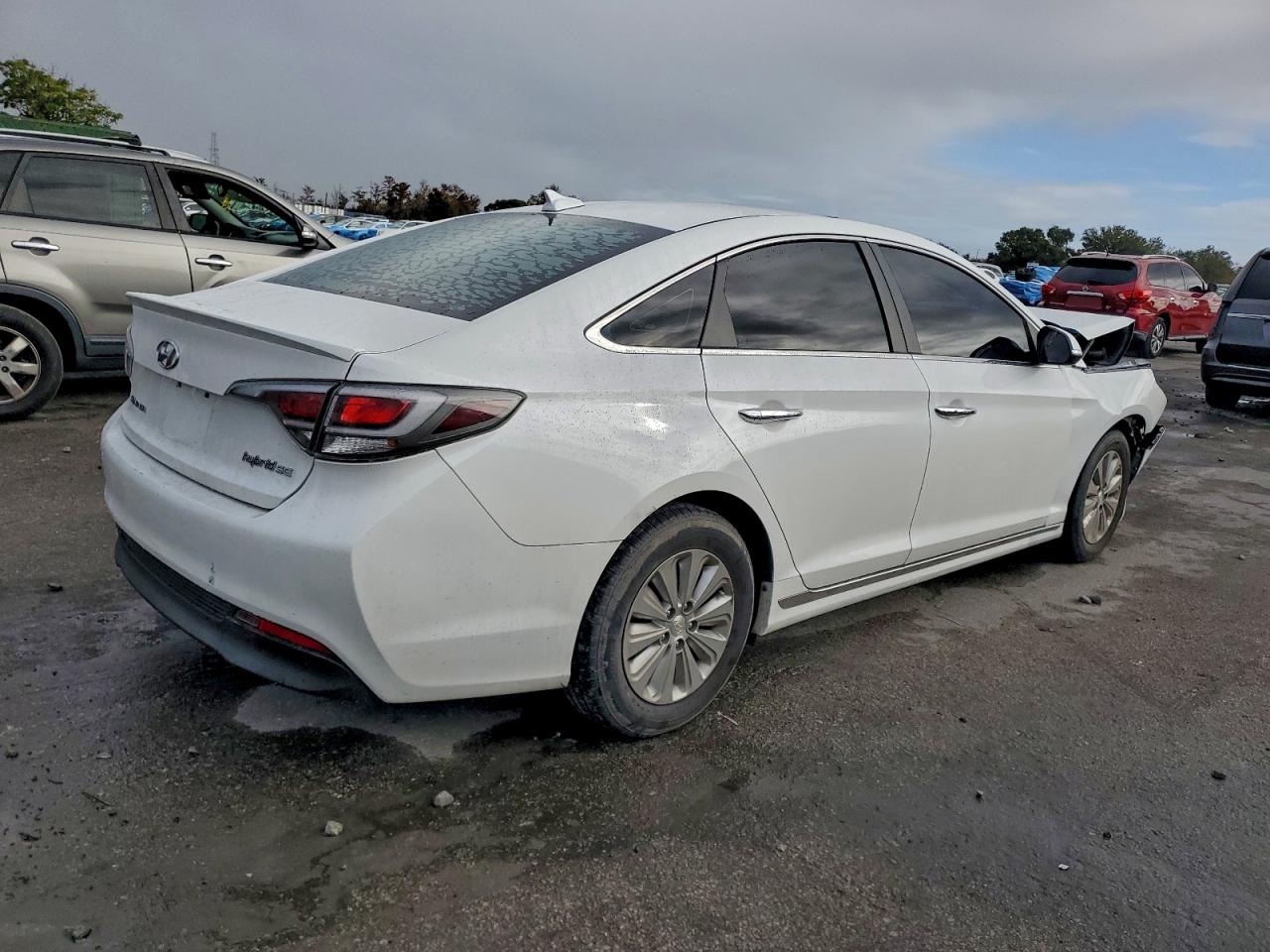 2017 HYUNDAI SONATA HYBRID photo 3