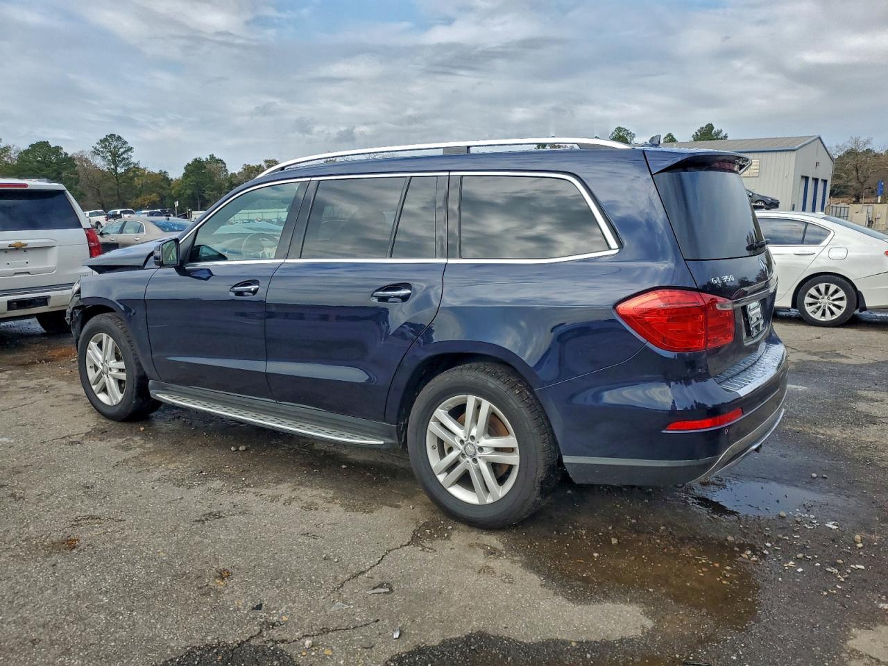 2015 MERCEDES-BENZ GL 350 BLUETEC photo 2