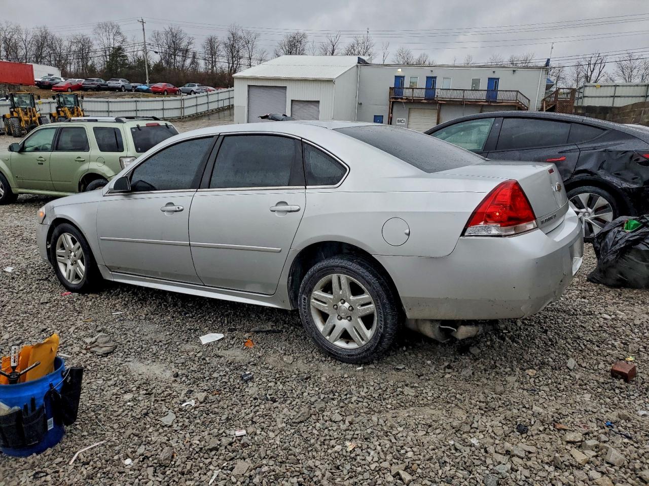 2012 CHEVROLET IMPALA LT photo 2