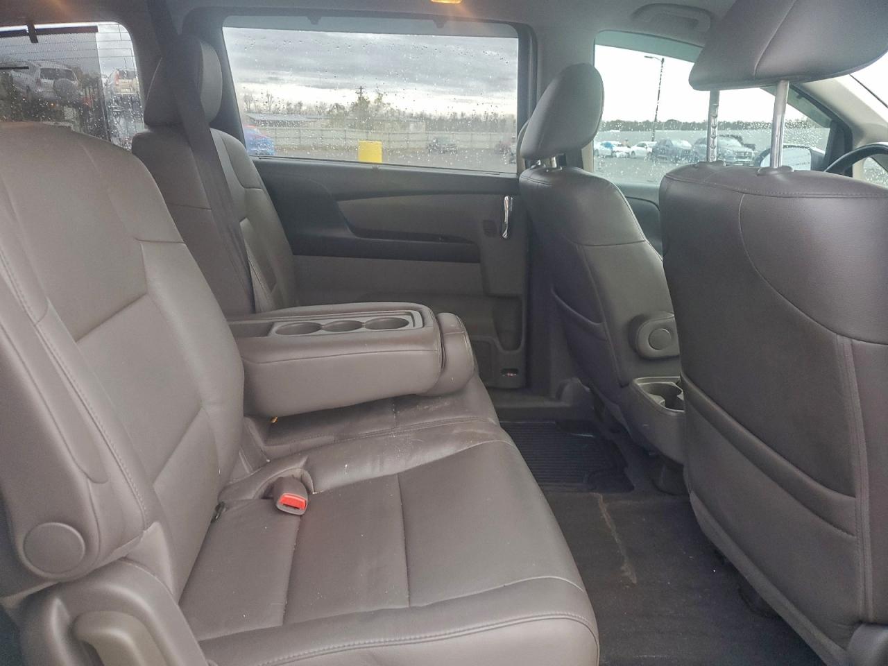 2014 HONDA ODYSSEY TOURING photo 11