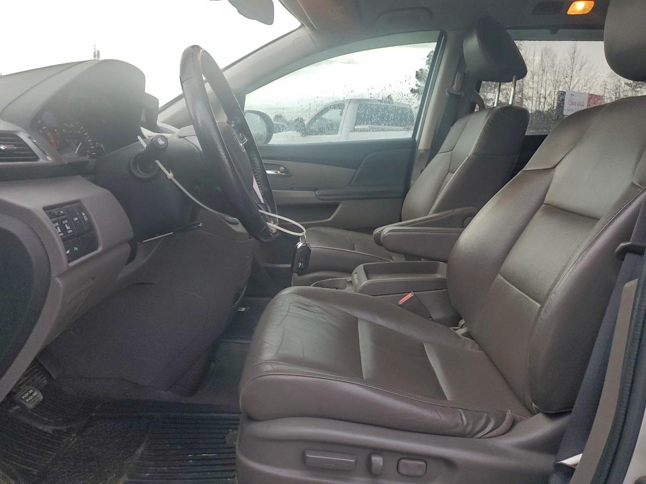 2014 HONDA ODYSSEY TOURING photo 7