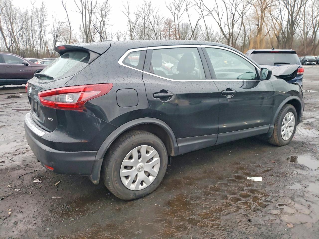 2020 NISSAN ROGUE SPORT S photo 3
