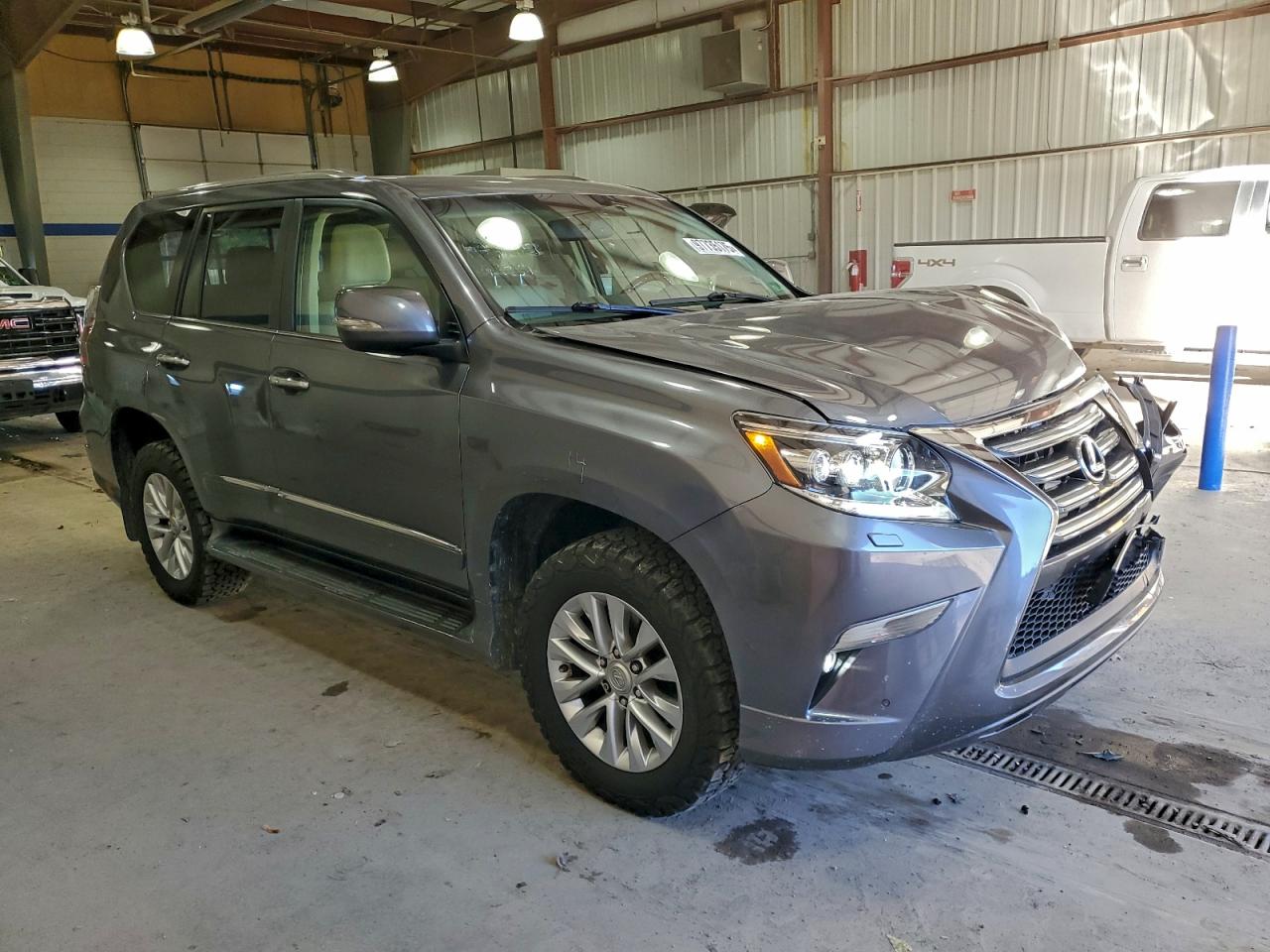 2019 LEXUS GX 460 photo 4