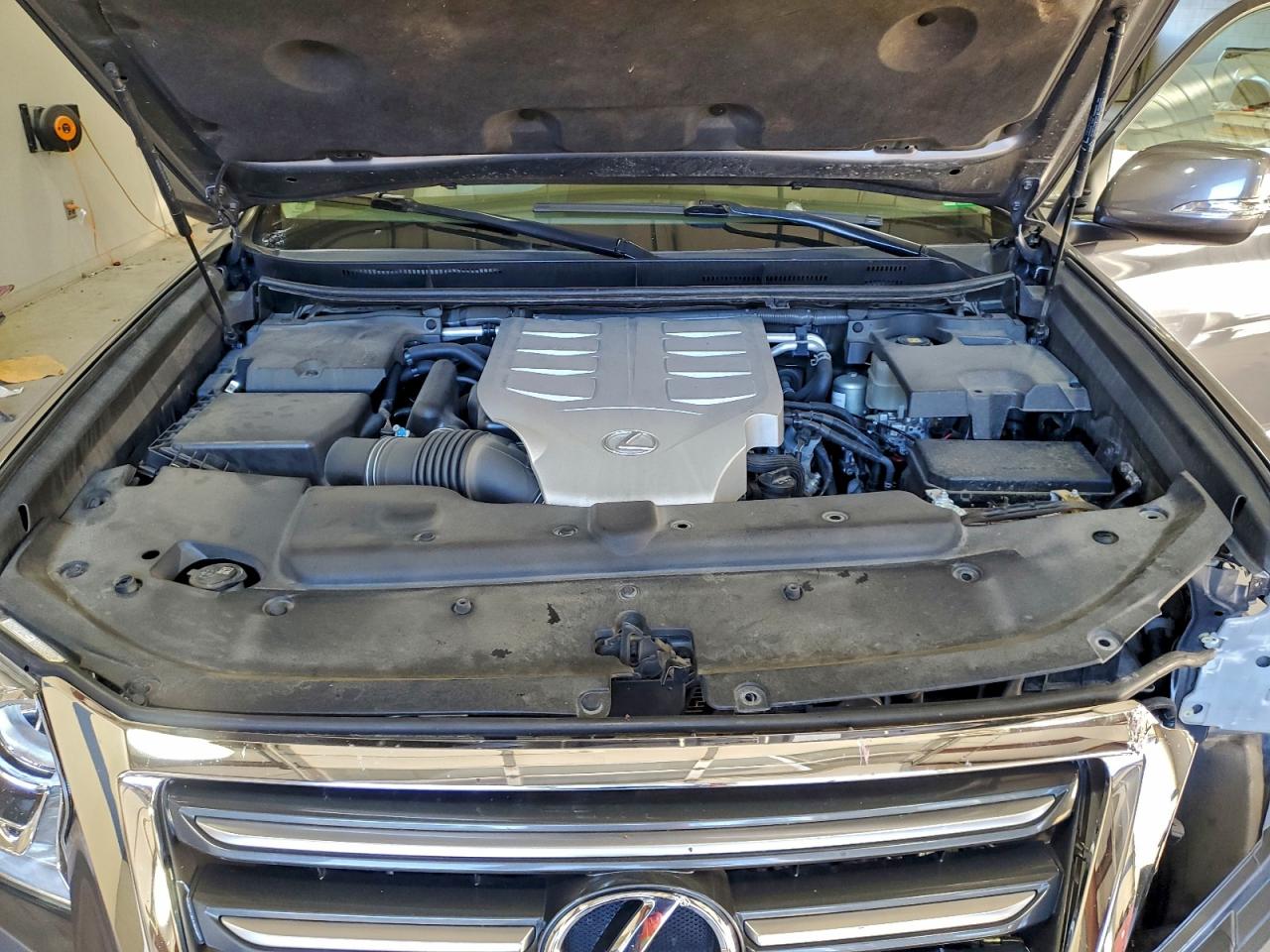 2019 LEXUS GX 460 photo 12