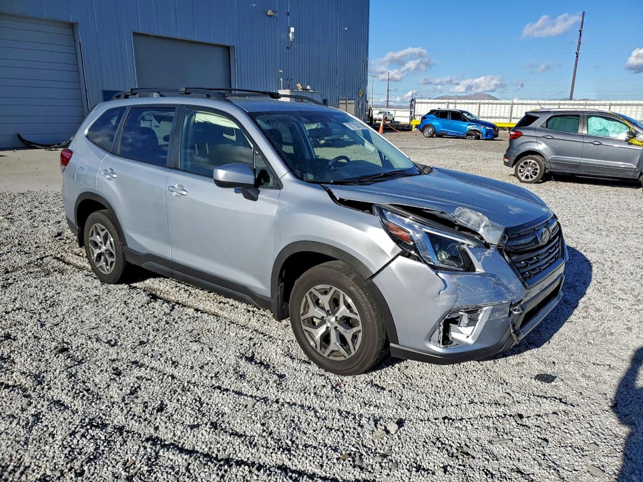 2024 SUBARU FORESTER PREMIUM photo 4