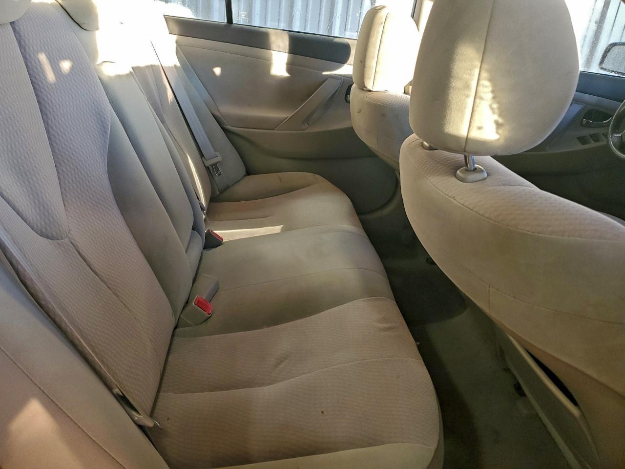 2010 TOYOTA CAMRY BASE photo 10