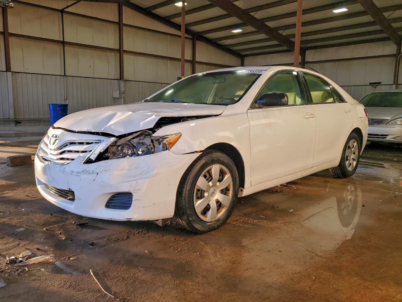 2010 TOYOTA CAMRY