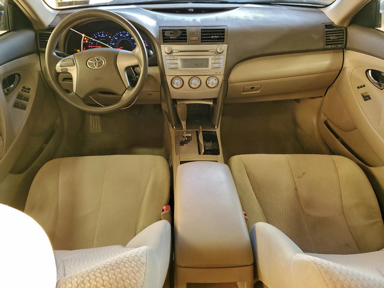 2010 TOYOTA CAMRY BASE photo 8