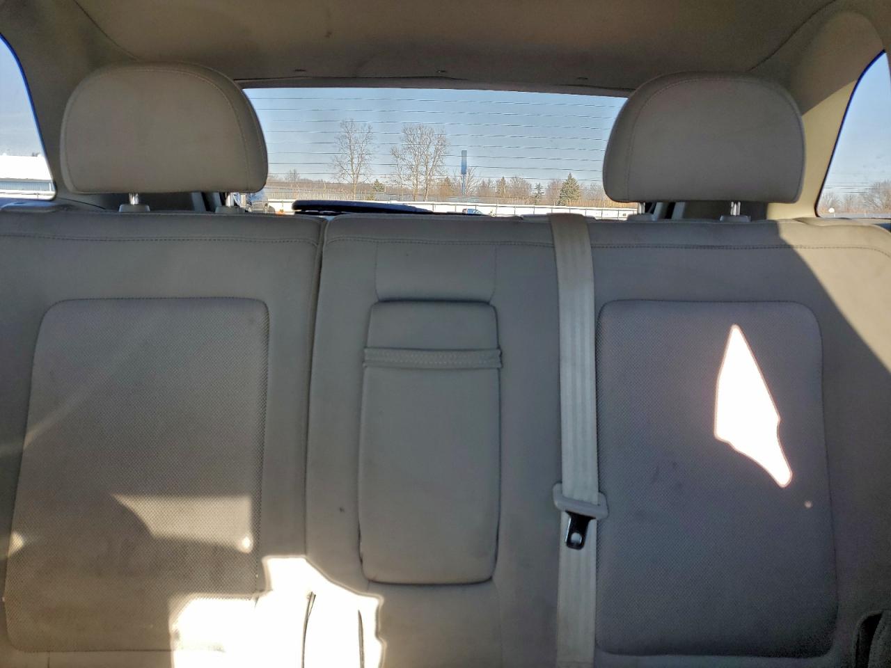 2009 SATURN VUE XE photo 10