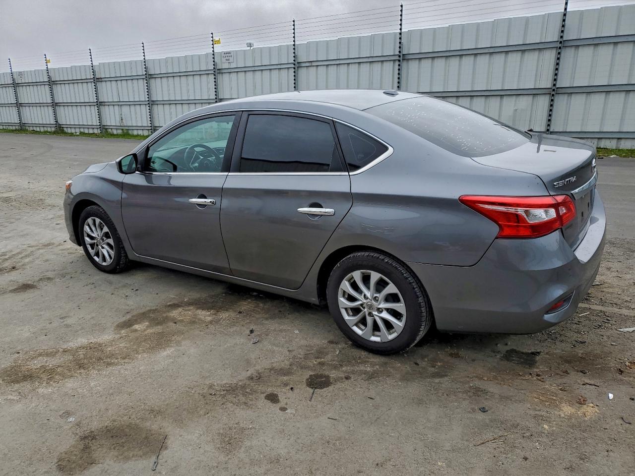 2018 NISSAN SENTRA S photo 2