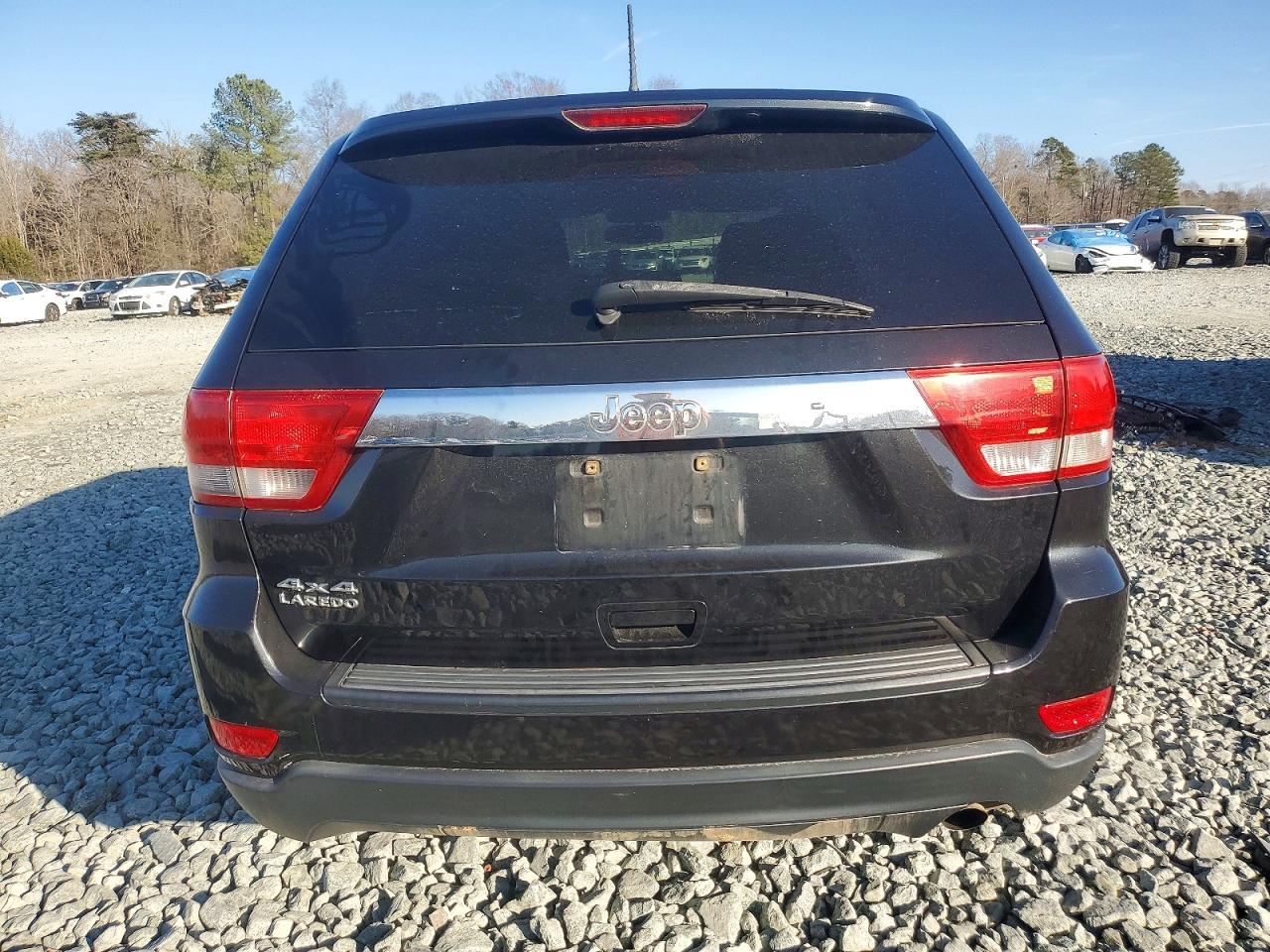 2012 JEEP GRAND CHEROKEE LAREDO photo 6