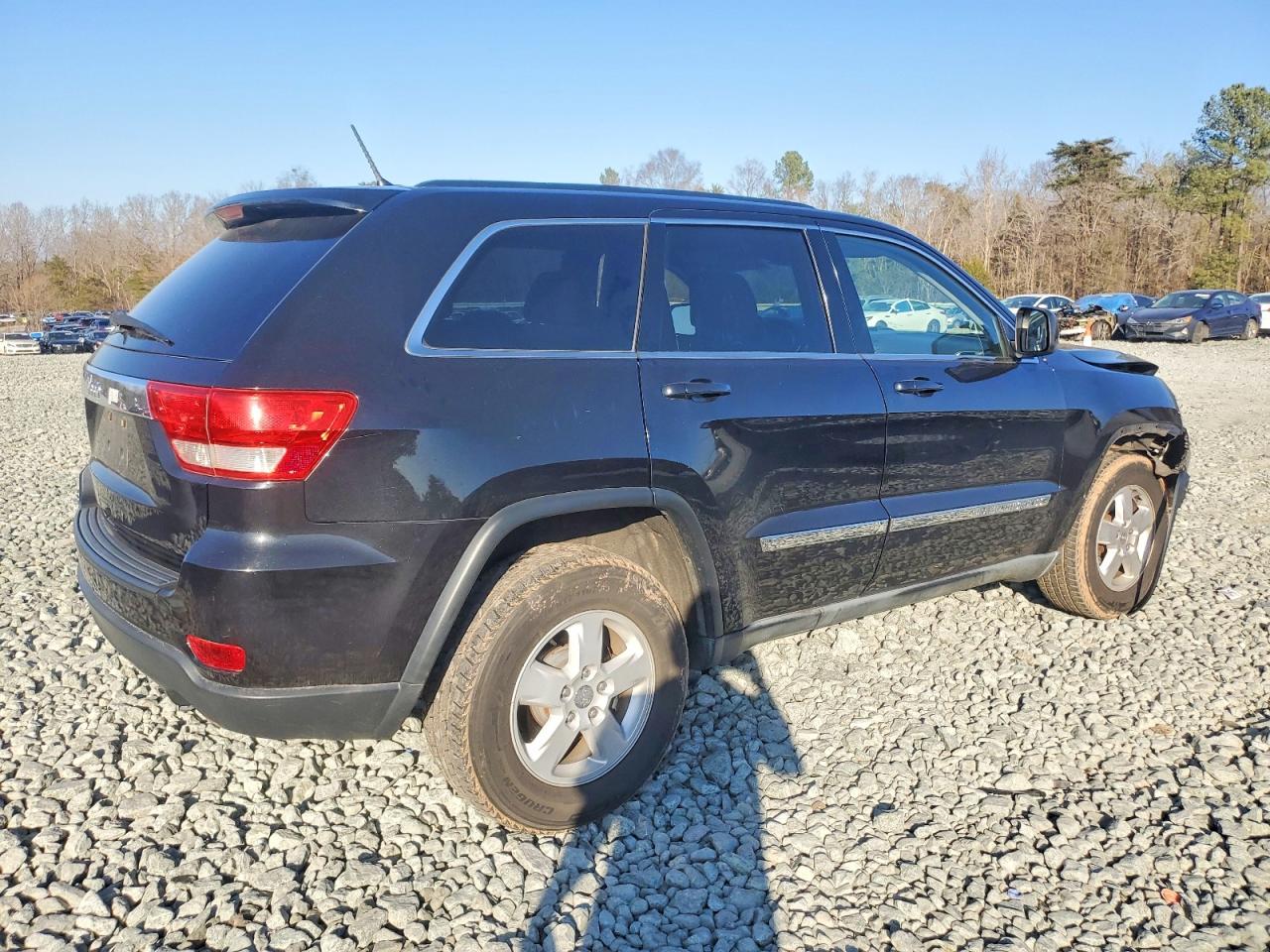 2012 JEEP GRAND CHEROKEE LAREDO photo 3